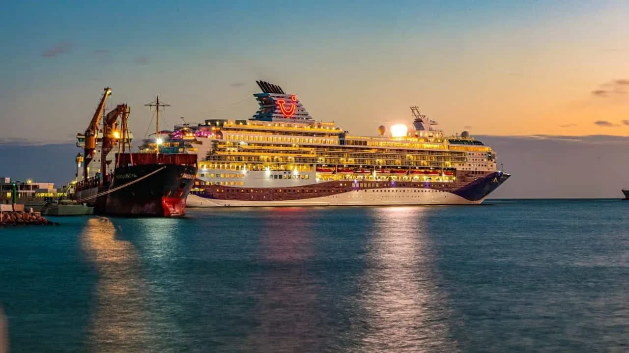 Cruise ship at the port of Málaga, Muelle Uno